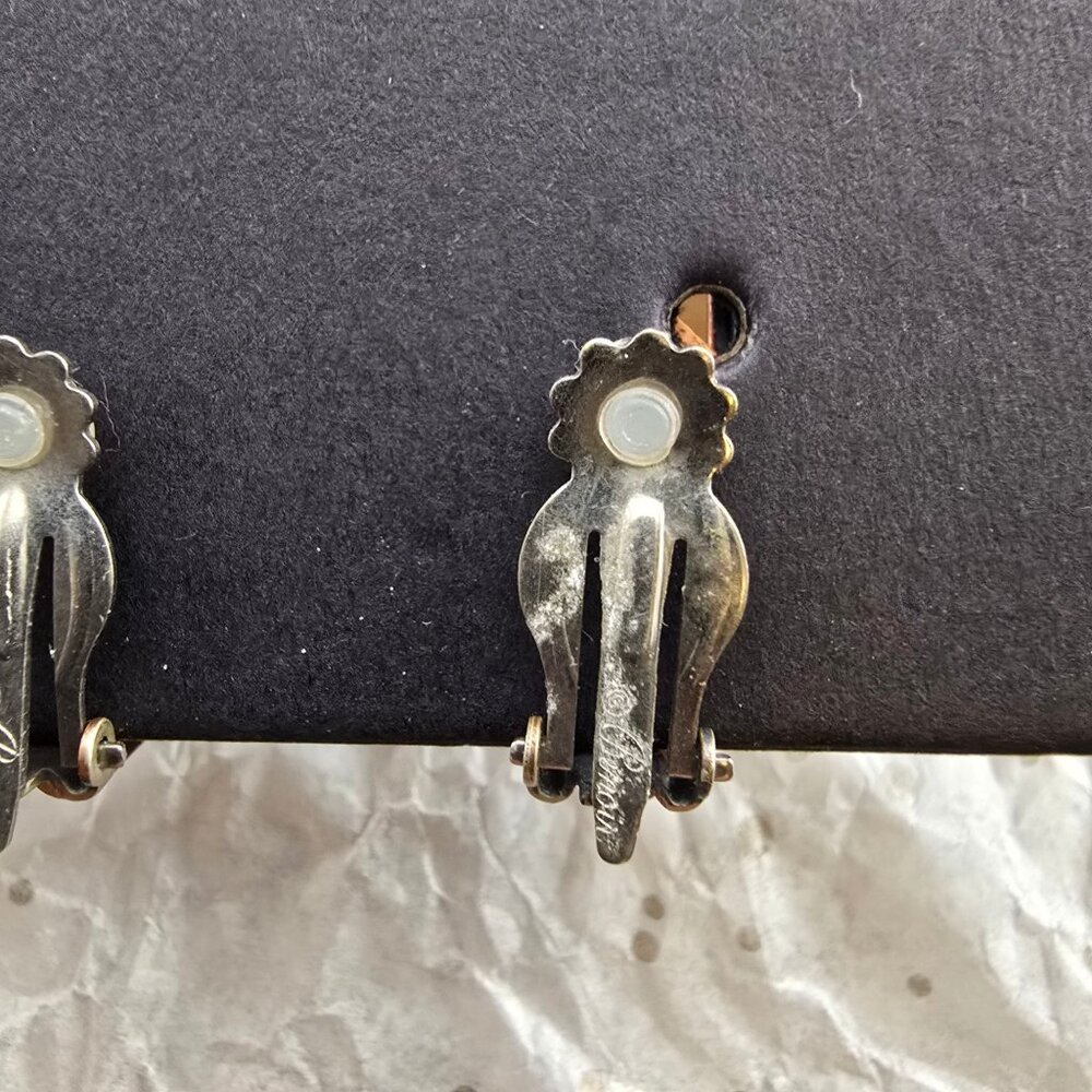 Vintage Renoir Copper 3 Musical Notes Clip-On Earrings - Picture 4 of 9